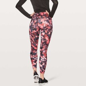 Lululemon Fast & Free 7/8 Tight II 
Translucence Alpine White Multi